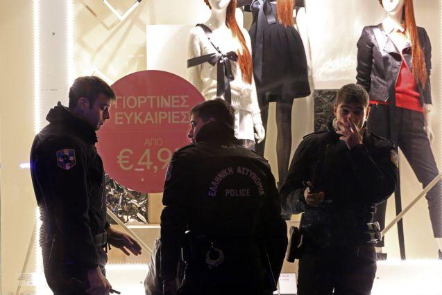 Έως τις 6 το απόγευμα ανοιχτά τα καταστήματα της Αθήνας