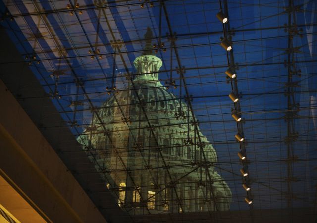 «Δημοσιονομική άβυσσος» απειλεί ακόμα τις ΗΠΑ λέει το Πεκίνο