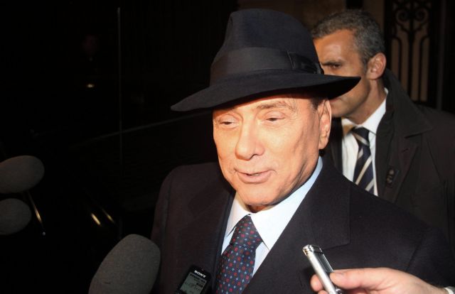«Κάνω και τον υπουργό» λέει ο Μπερλουσκόνι για να «εξευμενίσει» τη Λέγκα