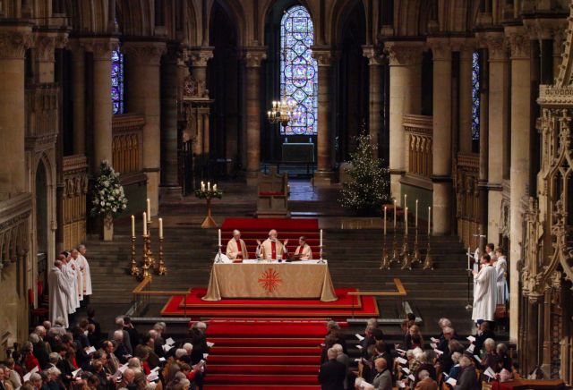 Ομοφυλόφιλους επισκόπους δέχεται στους κόλπους της η Αγγλικανική Εκκλησία
