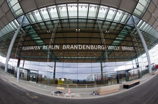 Συνεπέστατο στις... αναβολές το νέο αεροδρόμιο του Βερολίνου, ξεχνά και το 2013