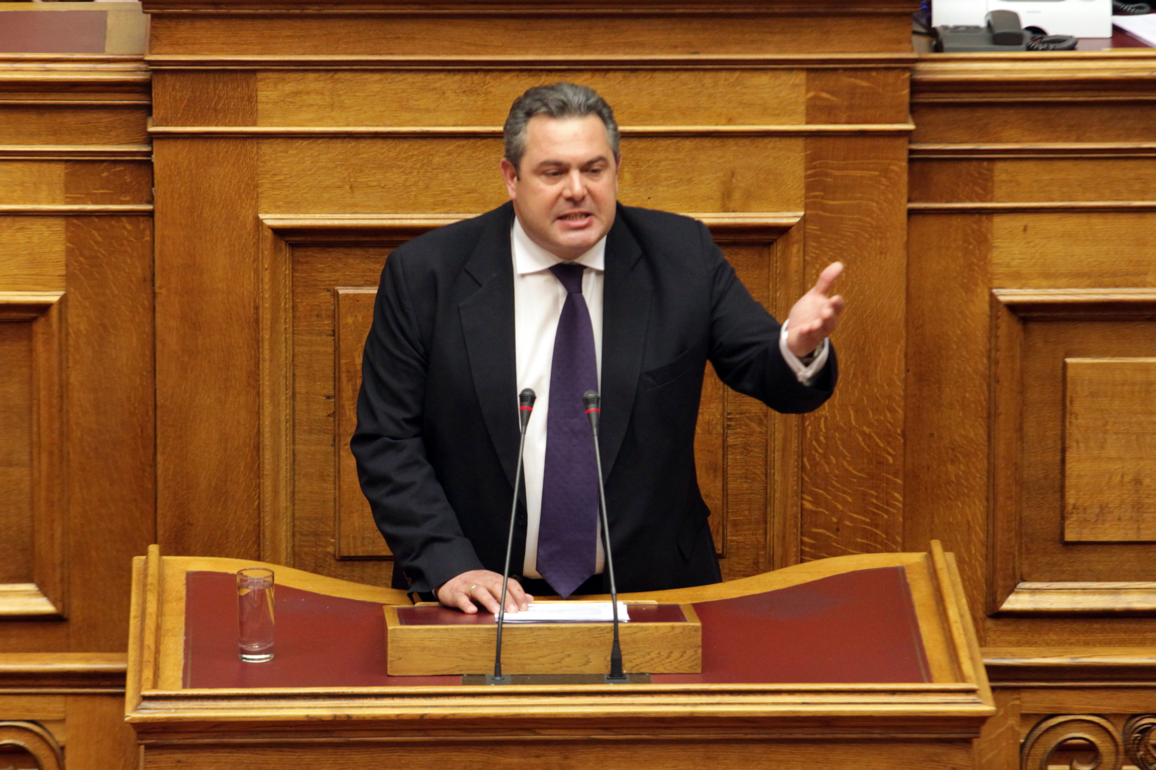 Η πολιτική της κυβέρνησης καταργεί την ιδιωτική περιουσία, κατήγγειλε ο Π.Καμμένος