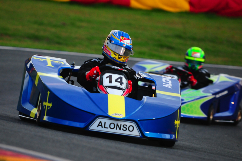 Kart das Estrelas 2013: O F. Alonso απογοητεύει ο J. Bianchi κερδίζει