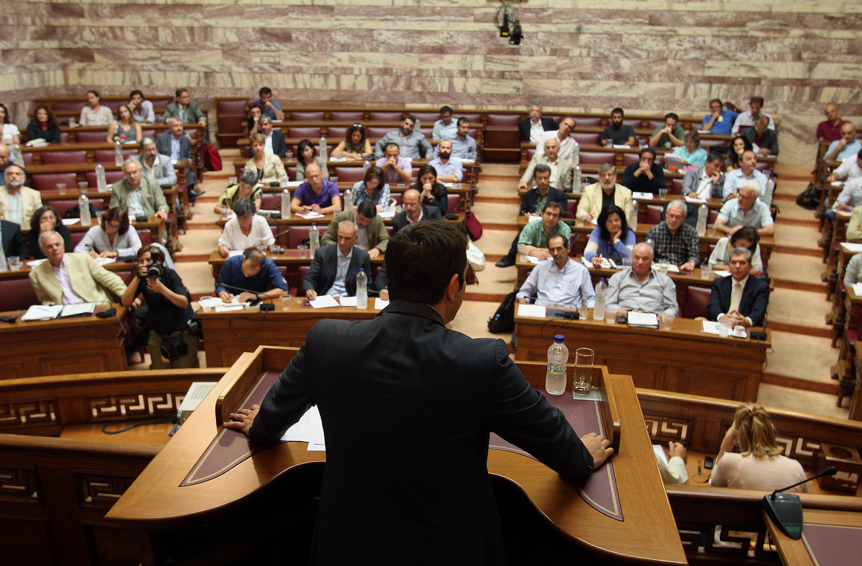 Για ενεργοποίηση του βαθέος κράτους κάνει λόγο ο ΣΥΡΙΖΑ