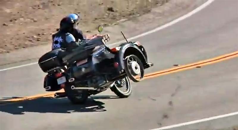 Mullholand Drive… επίδειξη δεξιοτεχνίας σε δύο…μείον ένα τροχούς