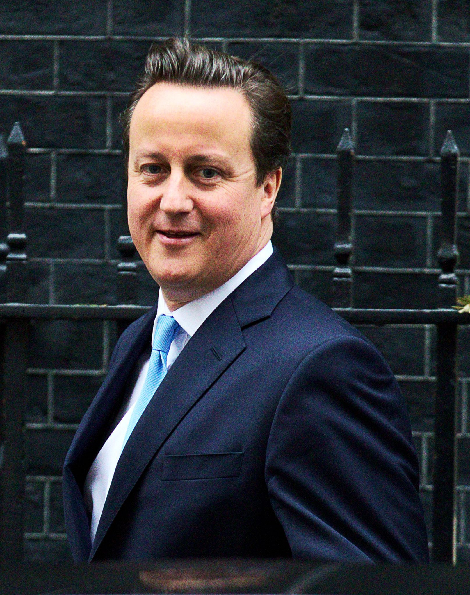 Από την Ολλανδία η πολυαναμενόμενη ομιλία του Κάμερον για την ΕΕ