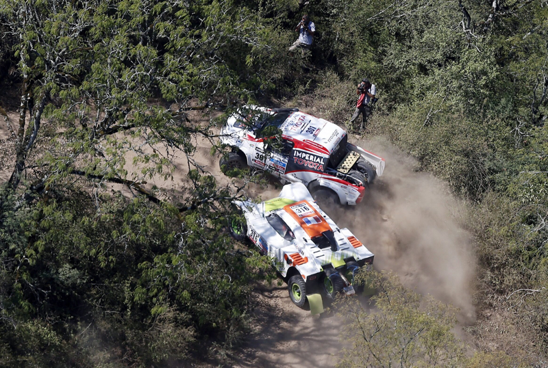 Ράλλυ Dakar 2013-10η ημέρα: O δυναμικός C. Despres, o ασταμάτητος S. Peterhansel και o άτυχος G. de Rooy