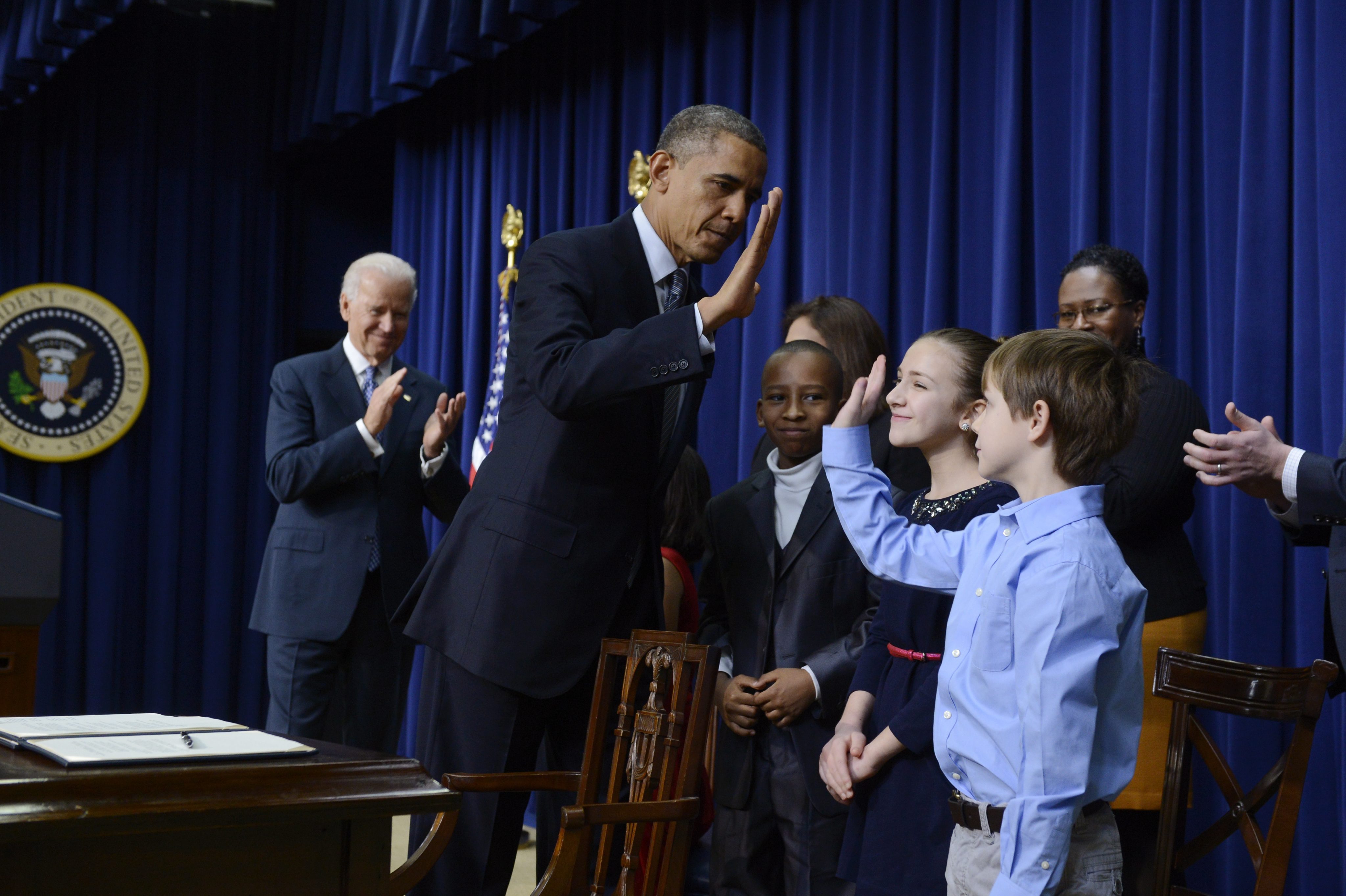 Ο Ομπάμα πήρε το όπλο του κατά της οπλοκατοχής