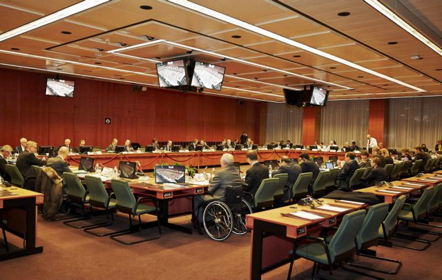 Στο επίκεντρο του Eurogroup η απευθείας βοήθεια των τραπεζών από το ταμείο διάσωσης