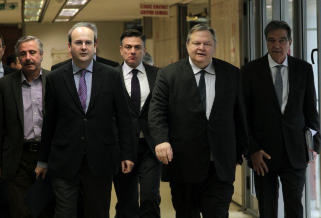 «Η ελληνική κοινωνία δεν αντέχει άλλα δημοσιονομικά μέτρα», λέει ο Ευ. Βενιζέλος