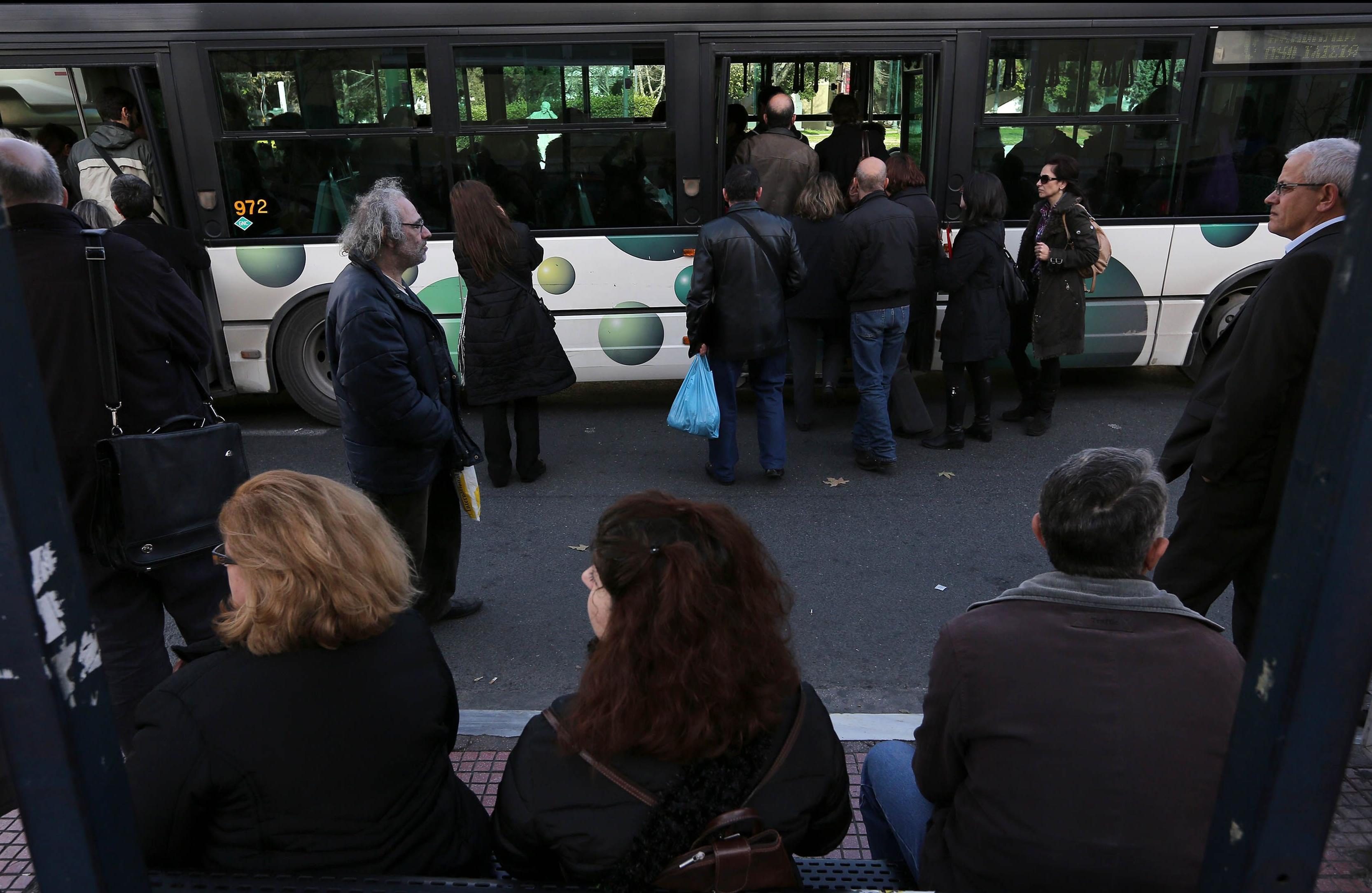 Χωρίς μετρό την Τρίτη – Τετράωρη στάση εργασίας στα υπόλοιπα Μέσα Μεταφοράς