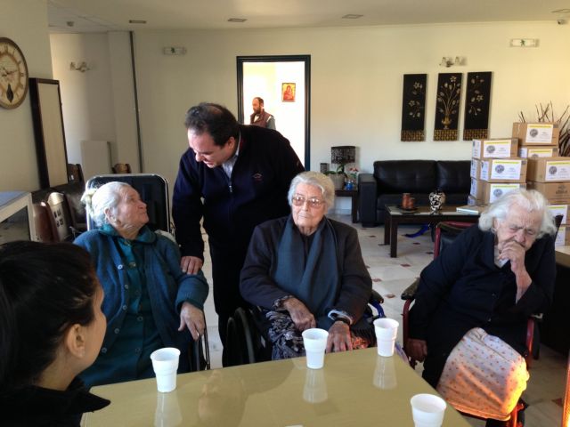 Φάρμακα σε ανασφάλιστους και ηλικιωμένους μοίρασε η «Αποστολή» στην Κρήτη