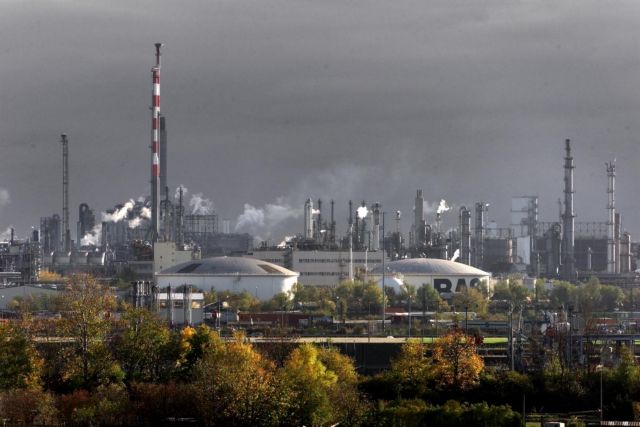 Δύσοσμη διαρροή από εργοστάσιο στη Γαλλία έπνιξε μέχρι και το Λονδίνο