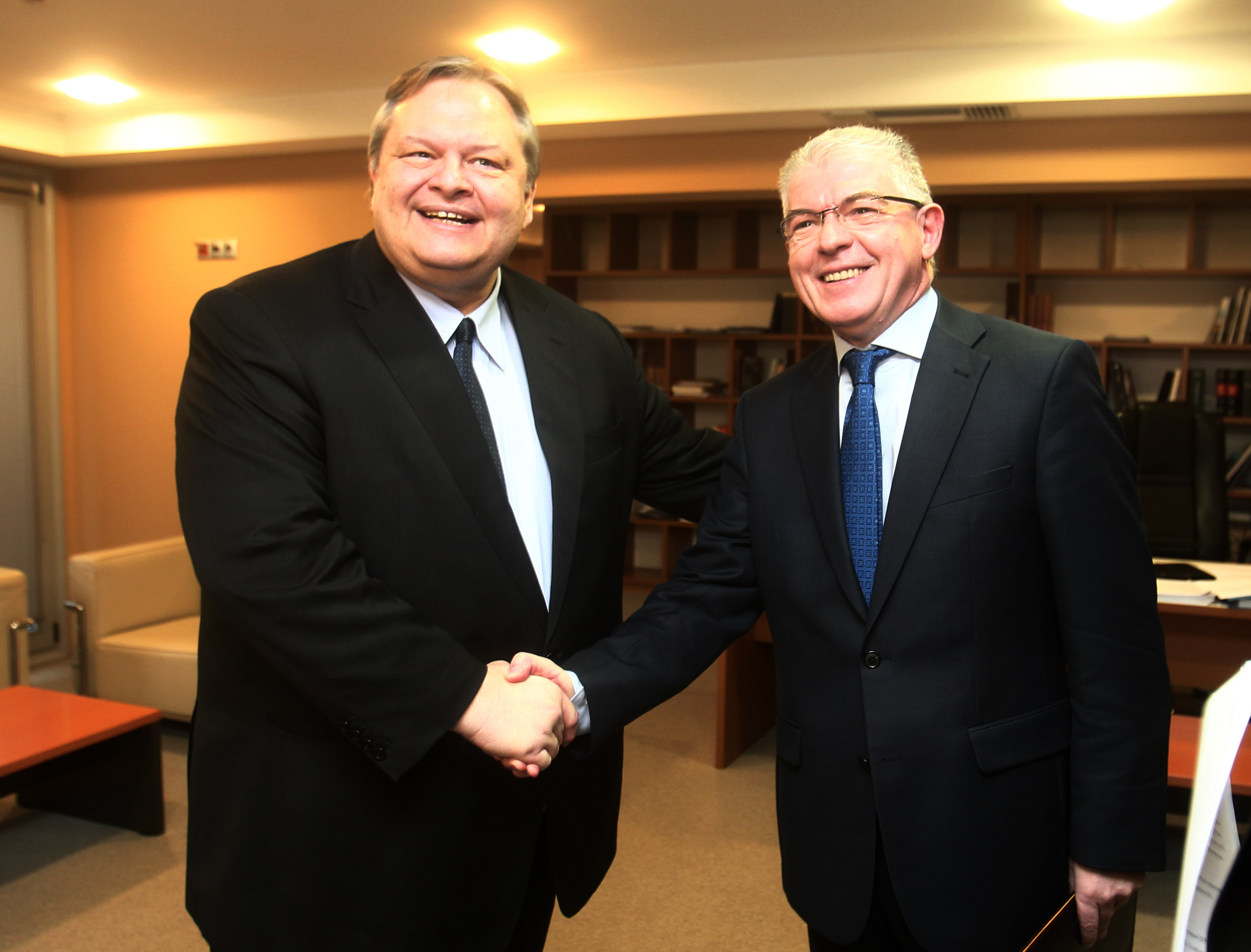 «Η κυβέρνηση πρέπει να κινηθεί με τη μέγιστη ταχύτητα» είπε ο Ευ.Βενιζέλος