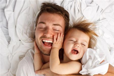 10 λόγοι που οι μπαμπάδες είναι καλύτεροι από τις μαμάδες