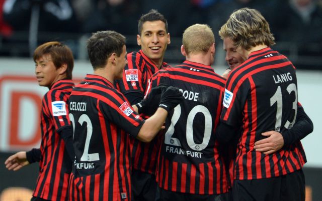 Αϊντραχτ σε τροχιά ανόδου, σε πτώση η Σάλκε