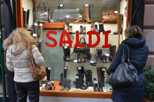 Σημαντική αποκλιμάκωση στο κόστος δανεισμού της Ιταλίας