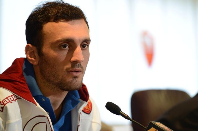 Έχω συνηθίσει να παίζω υπό πίεση, λέει ο Τοροσίδης στους Ρωμαίους