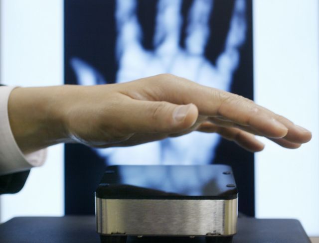 Φόρο στην συλλογή προσωπικών δεδομένων από το Διαδίκτυο, εξετάζει η Γαλλία