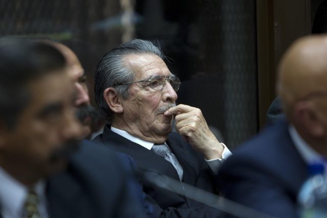 Στο εδώλιο για γενοκτονία ο πρώην δικτάτορας της Γουατεμάλας Εφραΐν Ρίος Μοντ