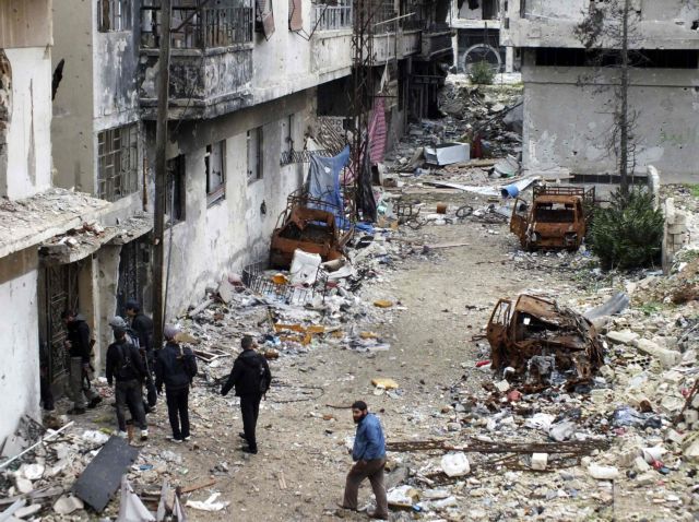 Συρία και Ιράν απειλούν με αντίποινα το Ισραήλ για τον βομβαρδισμό