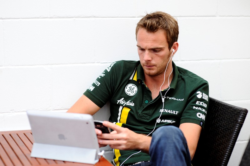 Ο G. van der Garde στην Caterham-Renault