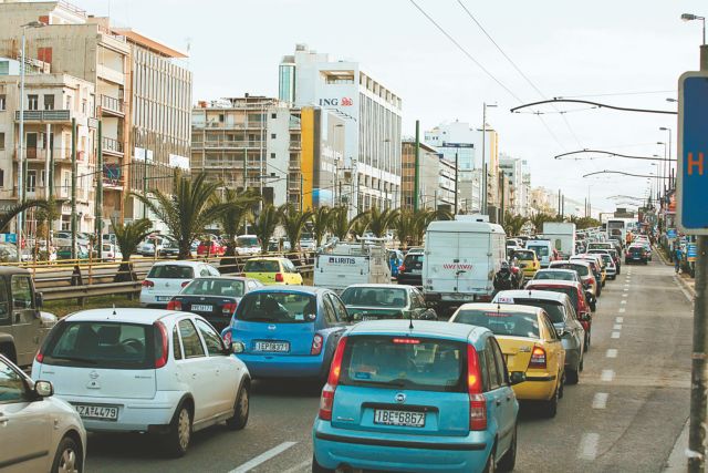 Με αυστηρές ποινές και πρόστιμα απειλούνται τα ανασφάλιστα οχήματα