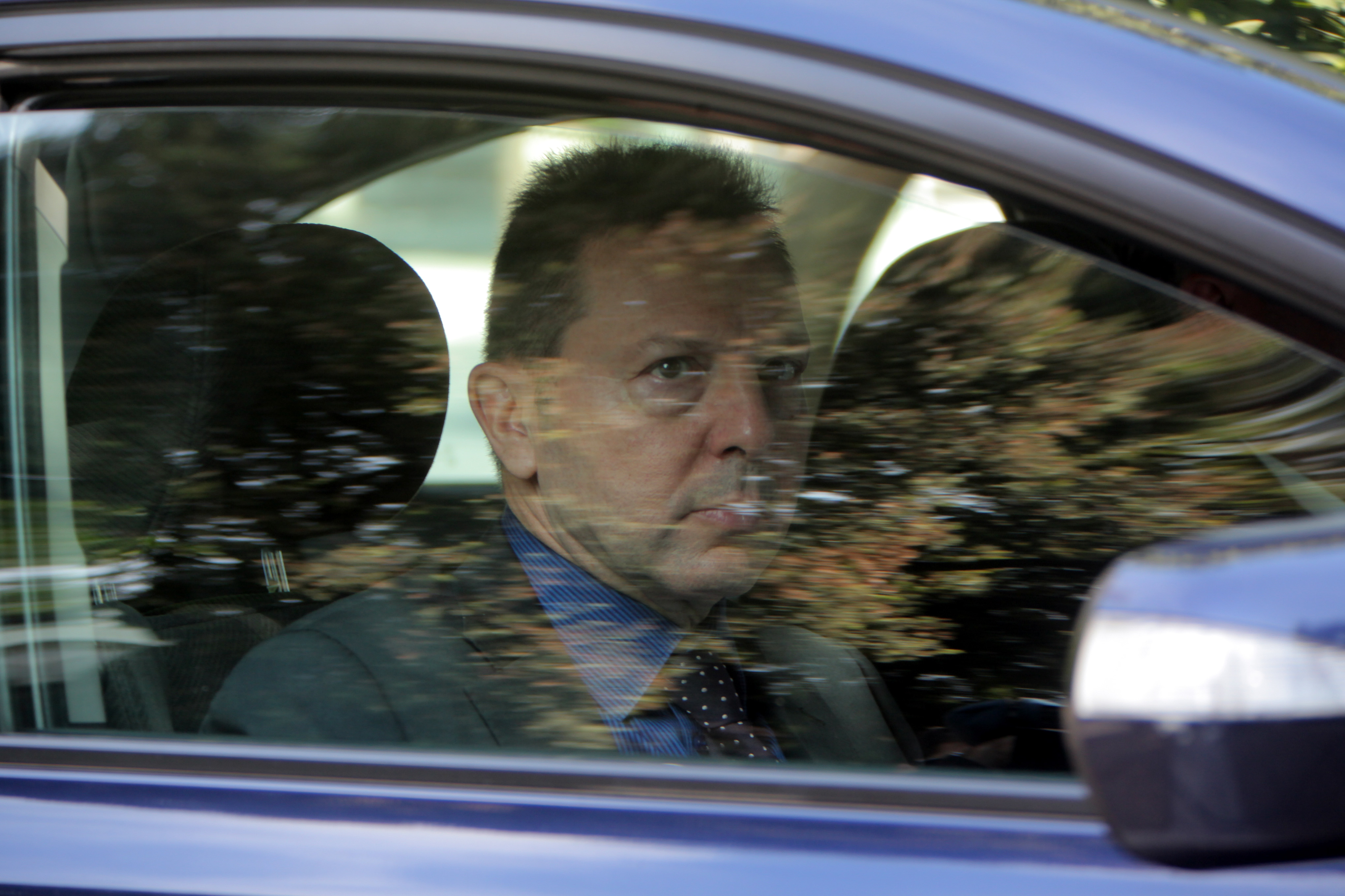 Φάκελος από την Κρήτη με σφαίρα στο γραφείο του Γ.Στουρνάρα