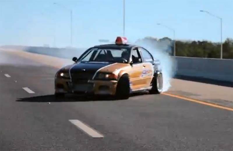 H σκληροπυρηνική εκδοχή ενός οχήματος pizza delivery