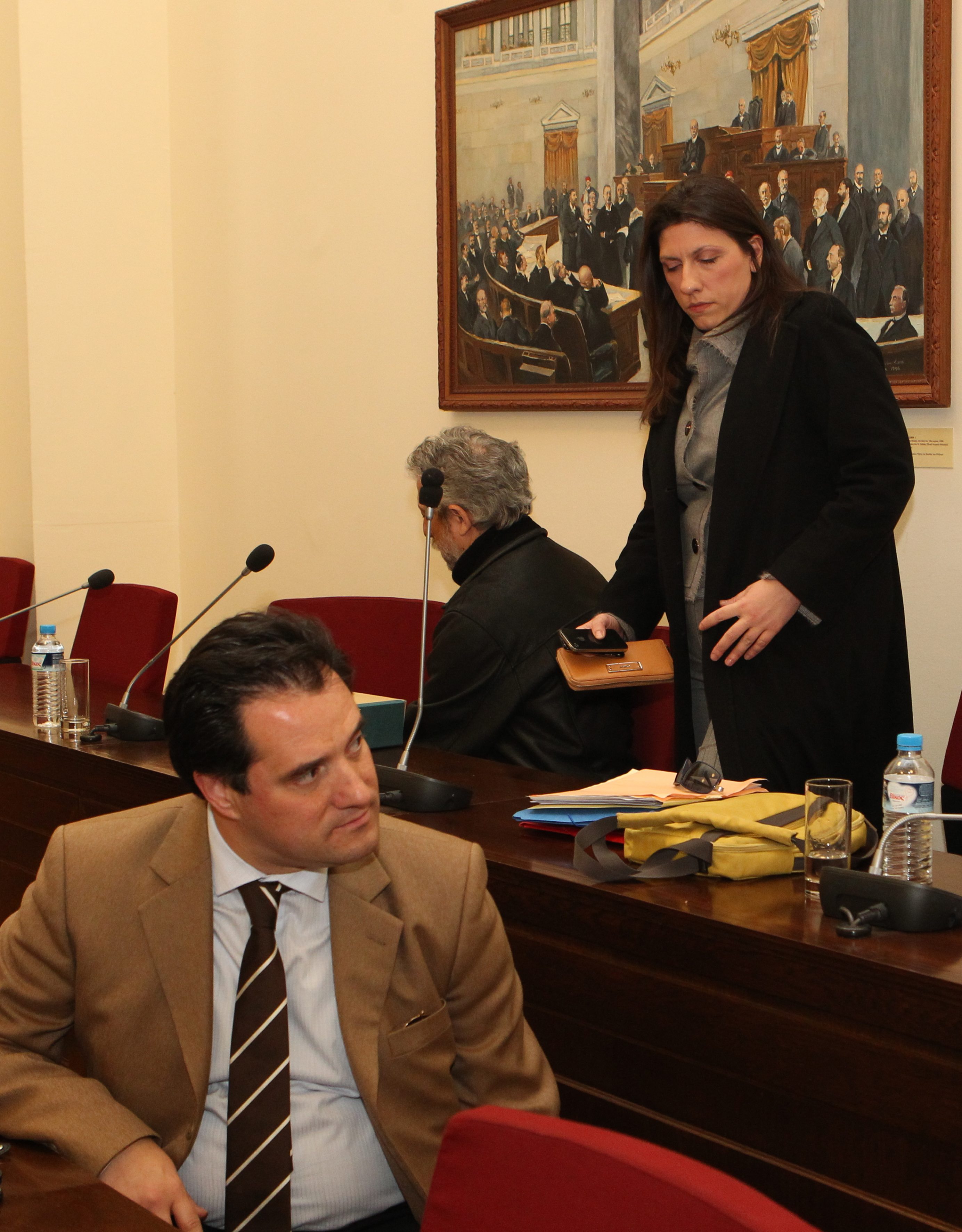 Νέο θρίλερ με τα δύο CD της λίστας Λαγκάρντ