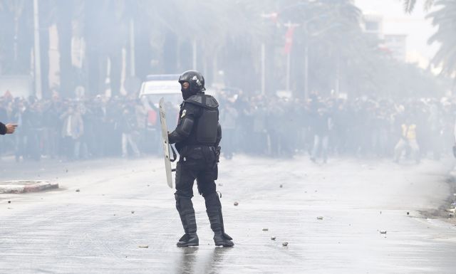 Οργή στην Τυνησία για τη δολοφονία στελέχους της αντιπολίτευσης
