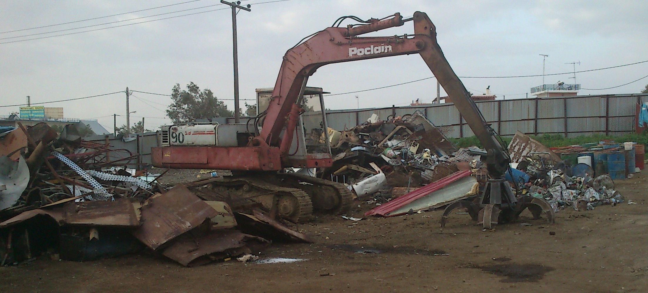 Πολυμελής σπείρα κατηγορείται ότι έκλεβε καλώδια, μετασχηματιστές και ράγες