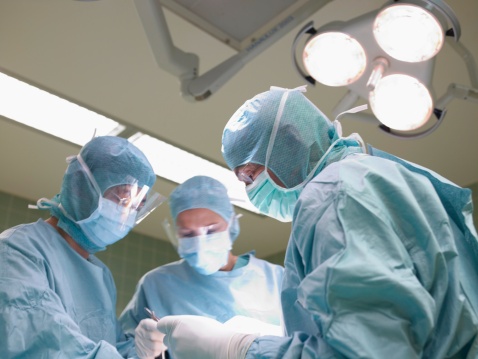Παθήσεις παχέος εντέρου: Καλύτερη αντιμετώπιση με Διαπρωκτική Ενδοσκοπική Μικροχειρουργική