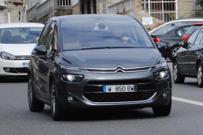 Citroen C4 Picasso 2013: Η γυμνή -από καμουφλάζ- αλήθεια