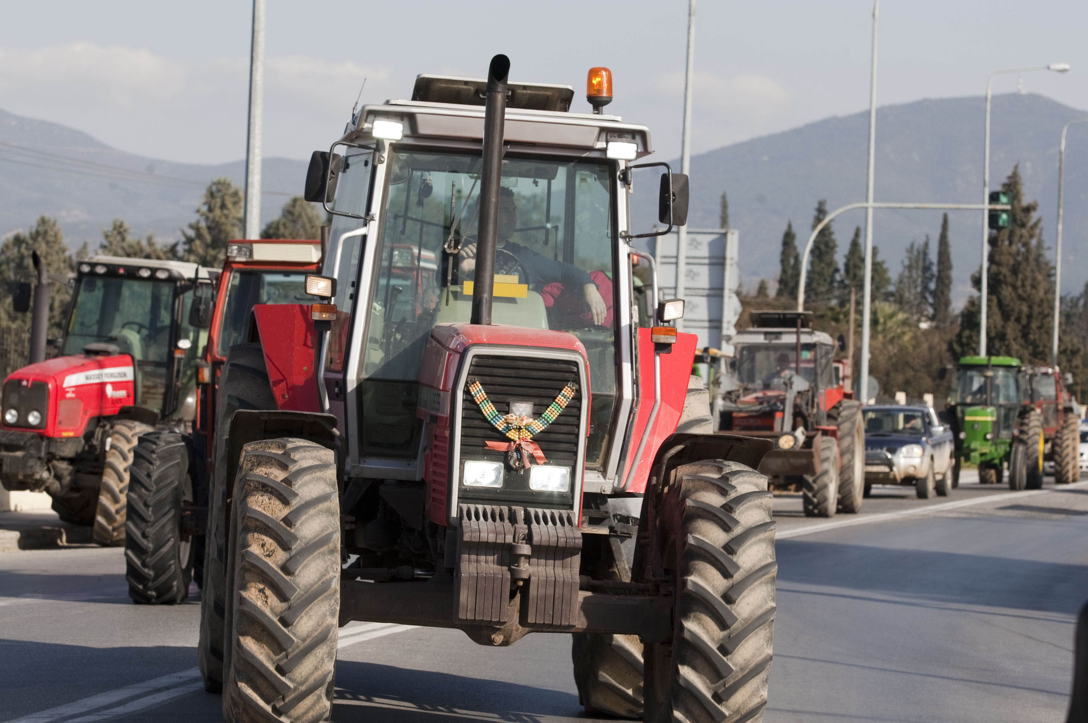 Να διαλύσουν τα μπλόκα κάλεσε τους αγρότες ο Μ.Χαρακόπουλος