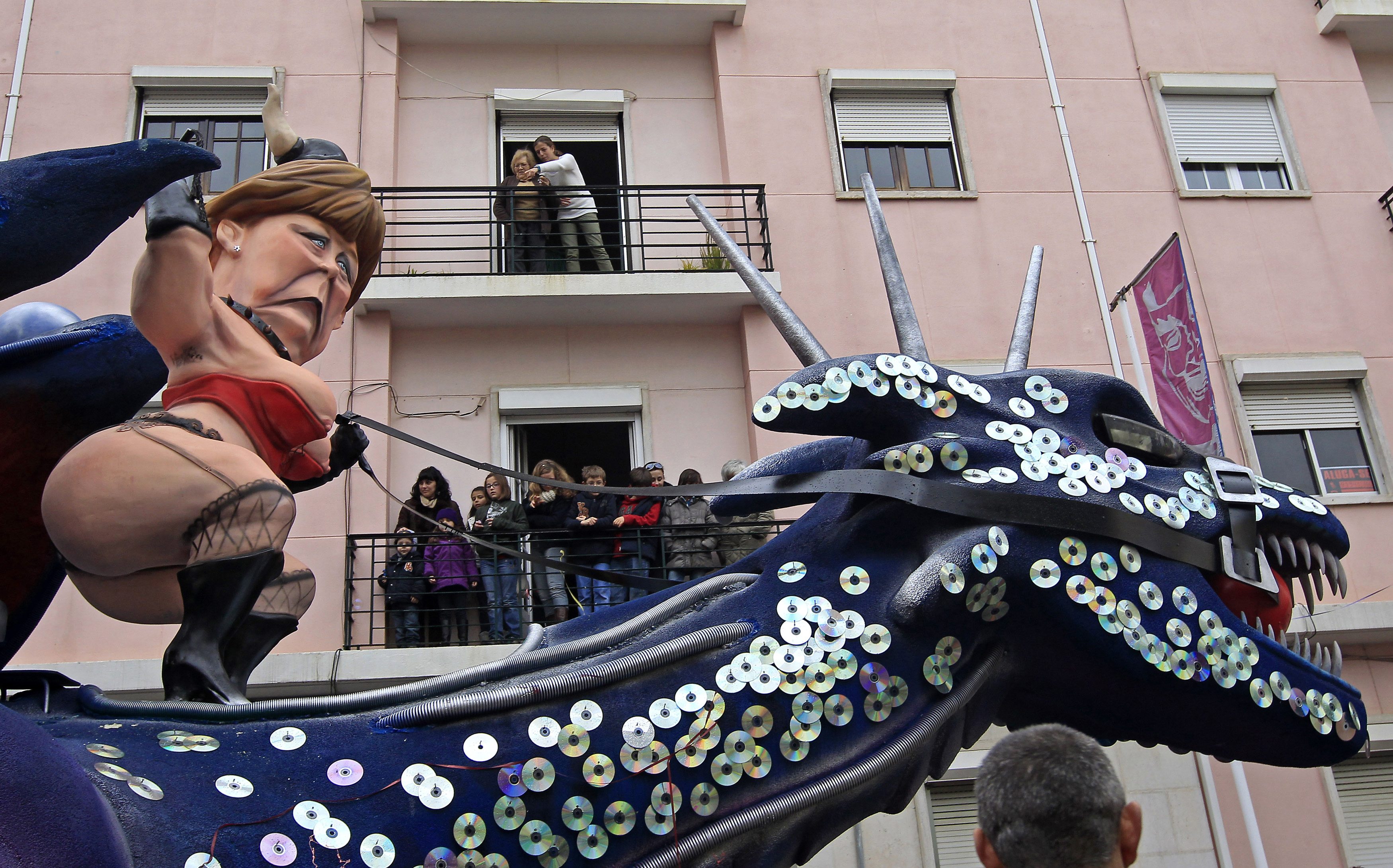 H πολιτική πλευρά του Καρναβαλιού στην Ευρώπη