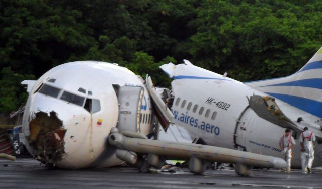 Τέσσερις νεκροί κατά την αναγκαστική προσγείωση αεροσκάφους στην Ουκρανία