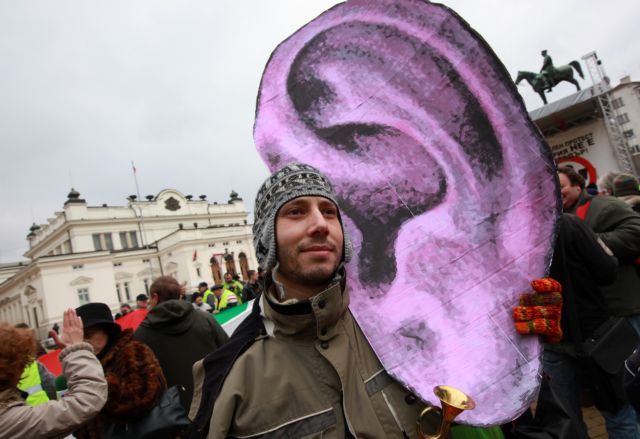 Δάγκωσε και κατάπιε το λοβό του ξαδέλφού του, επειδή άκουγε δυνατά μουσική