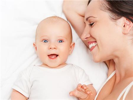 Τι νιώθουν οι μαμάδες τον πρώτο χρόνο της ζωής του μωρού;