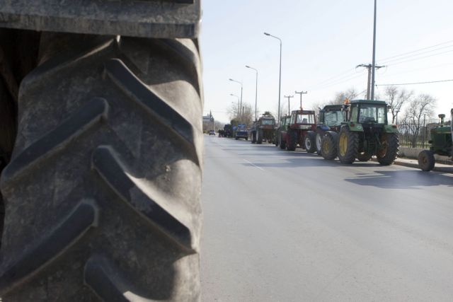 Με το βλέμμα στραμμένο στις επαφές με κυβέρνηση και κόμματα οι αγρότες