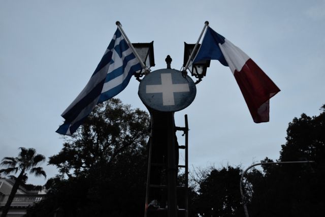 Στήριξη από τη Γαλλία επιδιώκει η Αθήνα κατά την επίσκεψη Ολάντ
