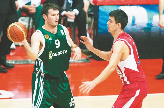 Η Αρμάνι είπε «όχι» στον Παναθηναϊκό για Φώτση