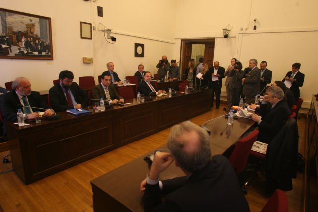 Προβληματισμός στην Προανακριτική για το κίνητρο αλλοίωσης της λίστας