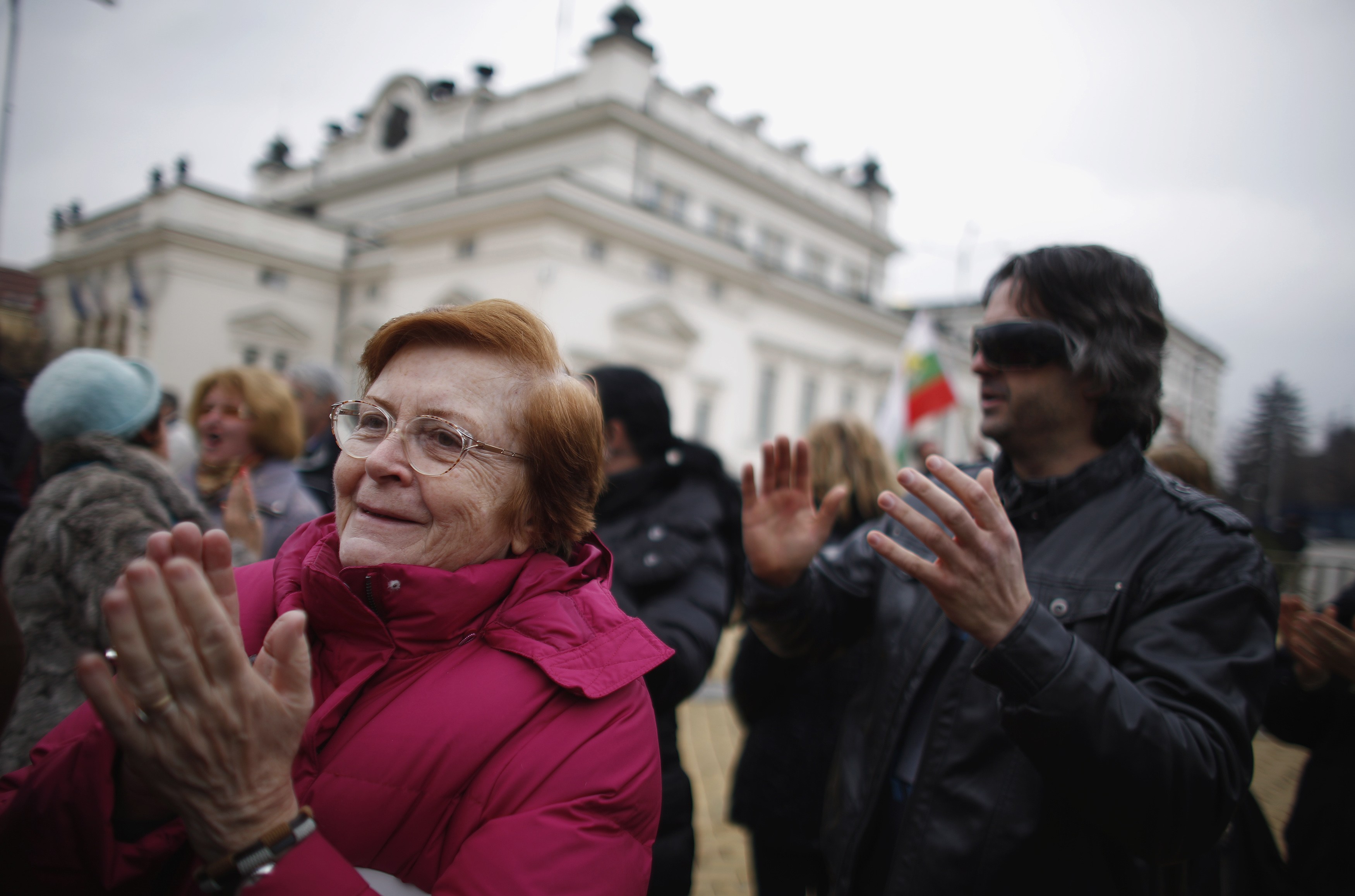 Παραιτείται σύσσωμη η κυβέρνηση της Βουλγαρίας μετά τις διαδηλώσεις