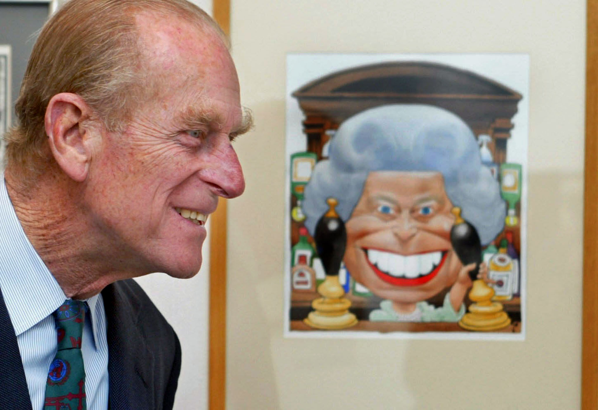 «Ξαναχτύπησε» ο σύζυγος της Ελισάβετ Β’ με ένα ακόμα περίεργο αστείο