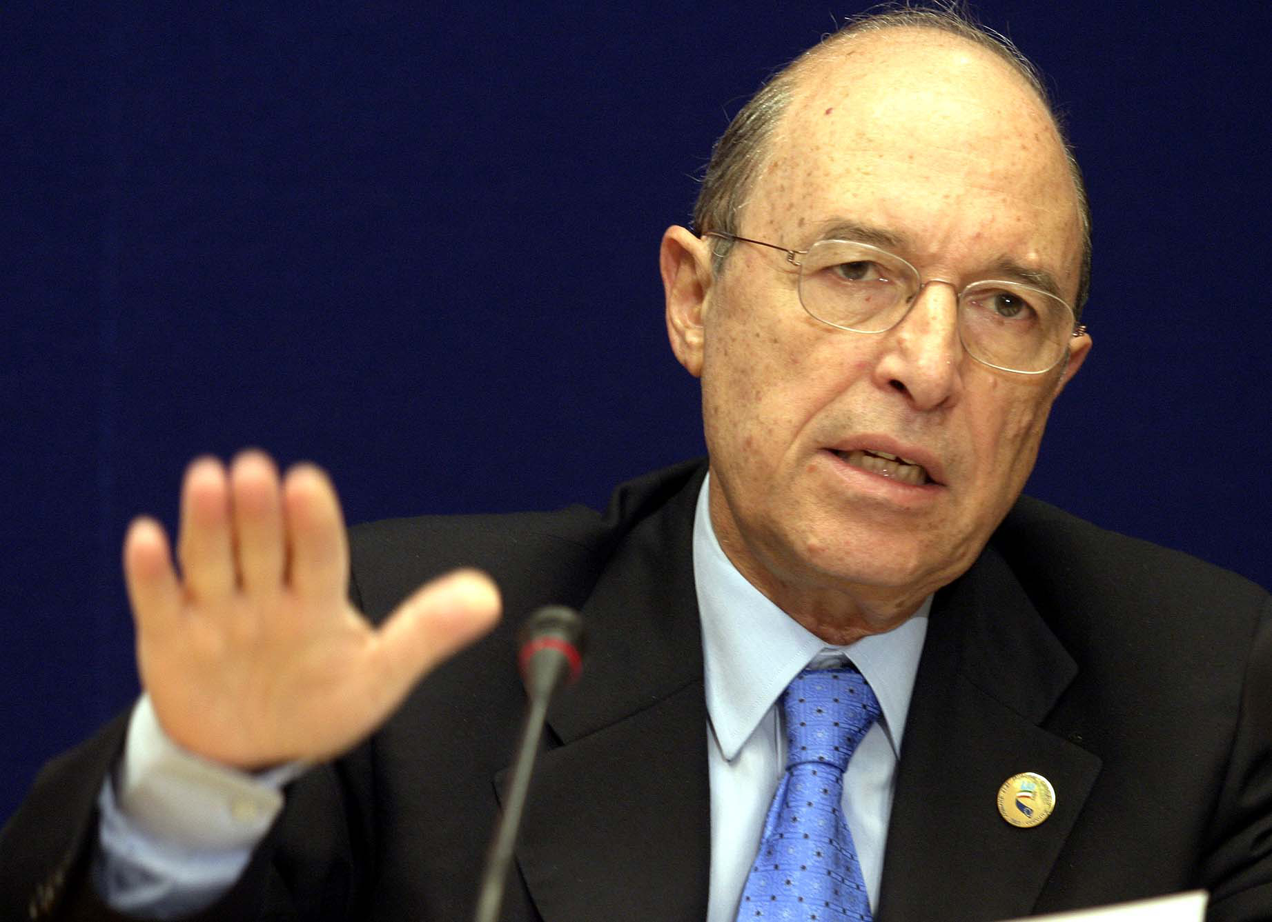 «Όχι» Σημίτη στην πρόσκληση Βενιζέλου να πάει στο συνέδριο