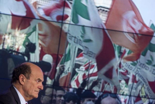 Μπροστά στα exit poll ιταλική κεντροαριστερά, στα «αστέρια» ο Γκρίλο