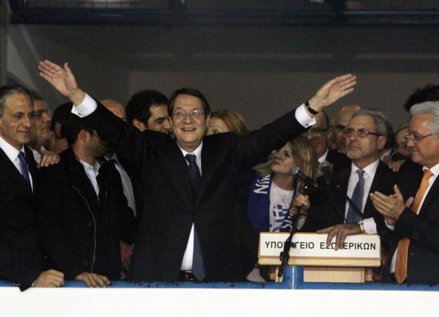 Συγχαρητήρια στον Νίκο Αναστασιάδη από τον Κάρολο Παπούλια