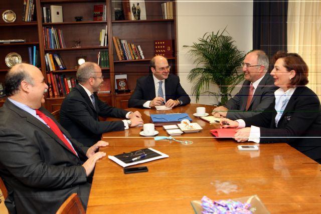 Συνάντηση Χατζηδάκη με τη διοίκηση της Ένωσης Venture Capital