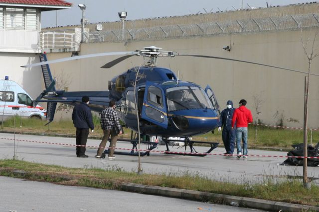 Ελεύθερος ο πιλότος του ελικοπτέρου στην απόπειρα απόδρασης Βλαστού